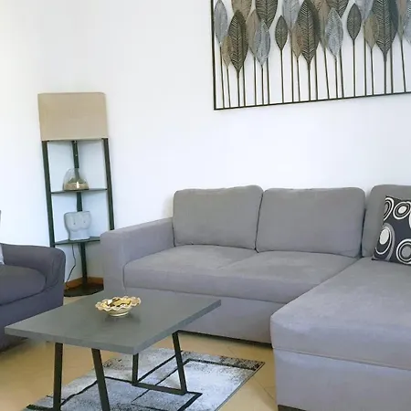 ᑕᗩsᗩ ᗰᗩᖴᗩᒪᗪᗩ A 2 Passi Dalla Stazione E Dal Centro Storico, Posto Auto Interno Apartamento