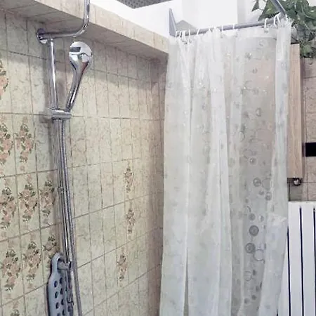 ᑕᗩsᗩ ᗰᗩᖴᗩᒪᗪᗩ A 2 Passi Dalla Stazione E Dal Centro Storico, Posto Auto Interno Apartamento