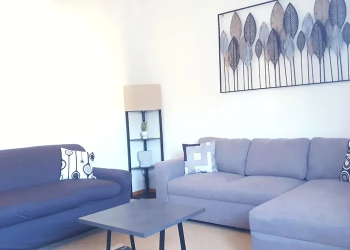 Lejlighed ᑕᗩsᗩ ᗰᗩᖴᗩᒪᗪᗩ A 2 Passi Dalla Stazione E Dal Centro Storico, Posto Auto Interno